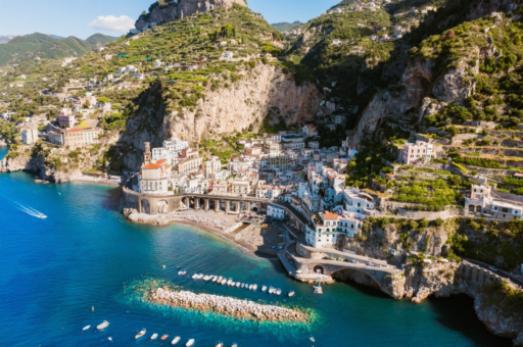 Cumpărături pe Coasta Amalfi: Ce să cumperi și unde să găsești. Cumpărături pe Coasta Amalfi: Ce să cumperi și unde să găsești.