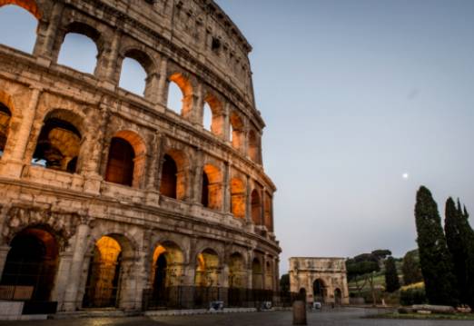 Cumpărături în Roma: De la buticuri de lux la piețe locale Cumpărături în Roma: De la buticuri de lux la piețe locale