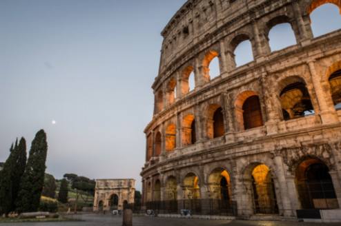 Roma de-a lungul veacurilor: Prezentare istorică Roma de-a lungul veacurilor: Prezentare istorică